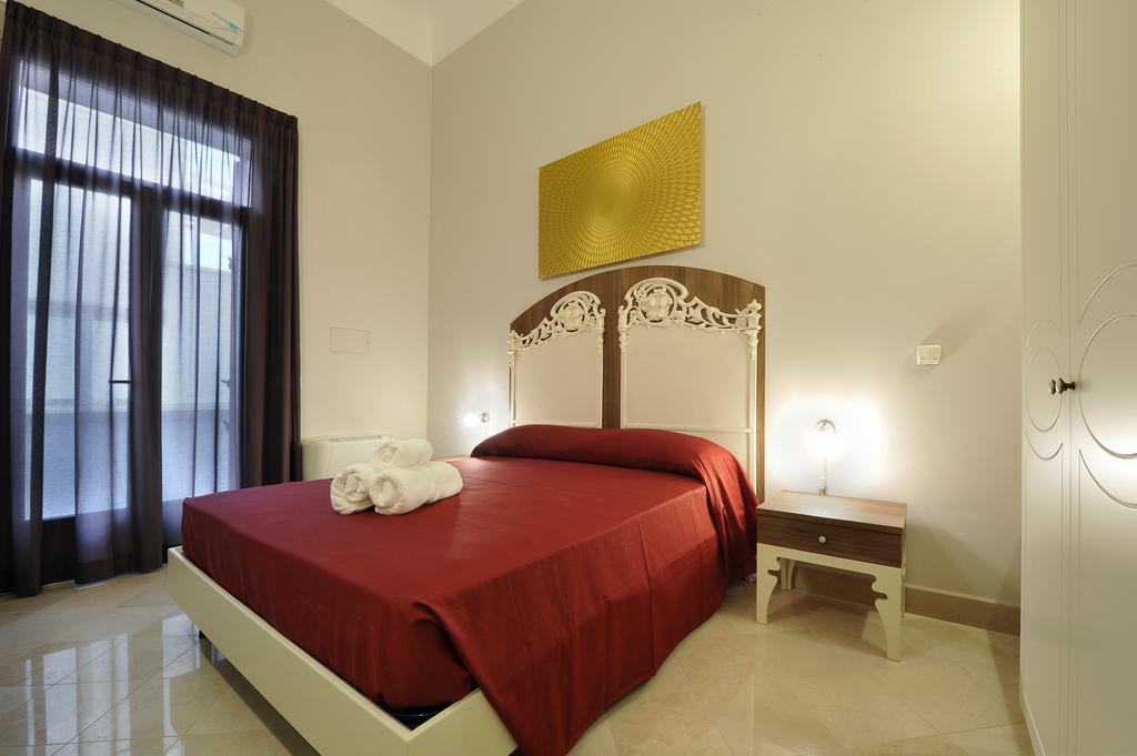 Palazzo Massari Hotell Lecce Exteriör bild